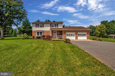 Homes For Sale - 7464 Flamewood Drive<br/> CLARKSVILLE, MD 21029