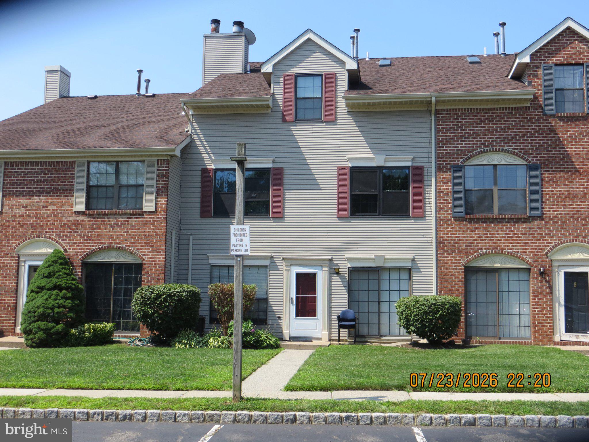 99 ONEILL COURT