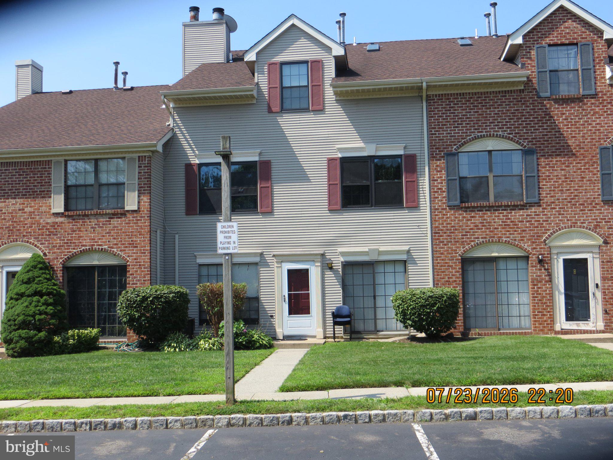 99 ONEILL COURT