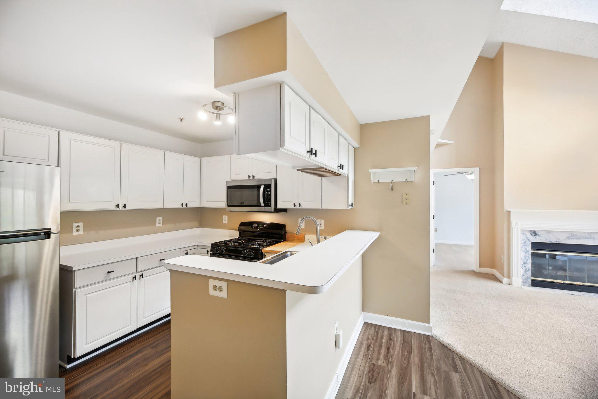 FALLS GABLE - Residential