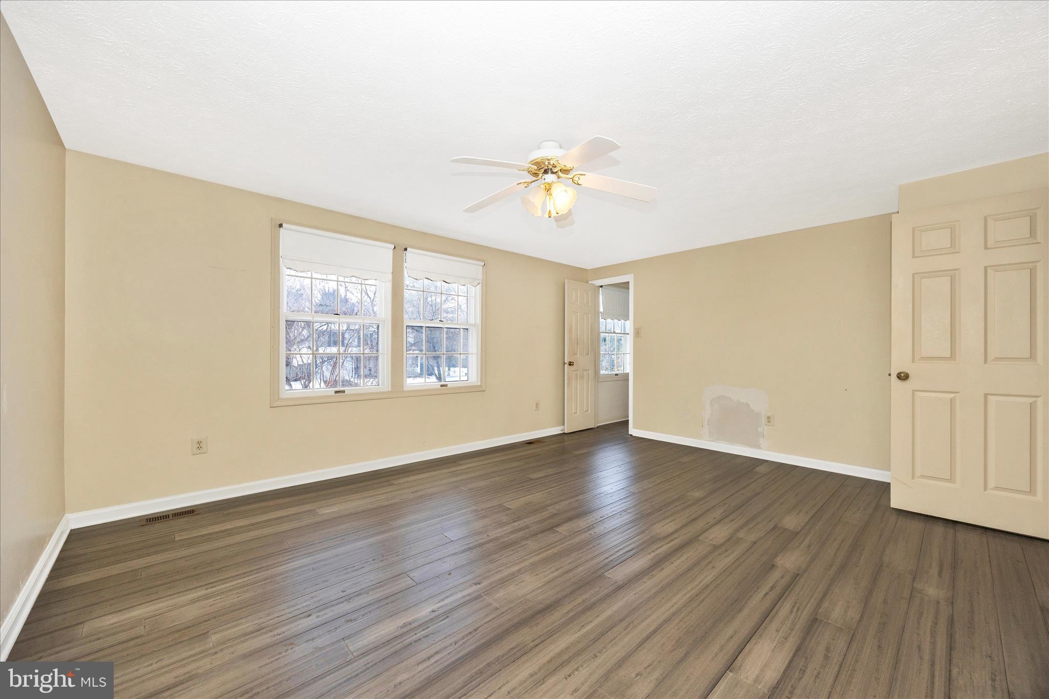 HILLCREST ORCHARDS - Residential