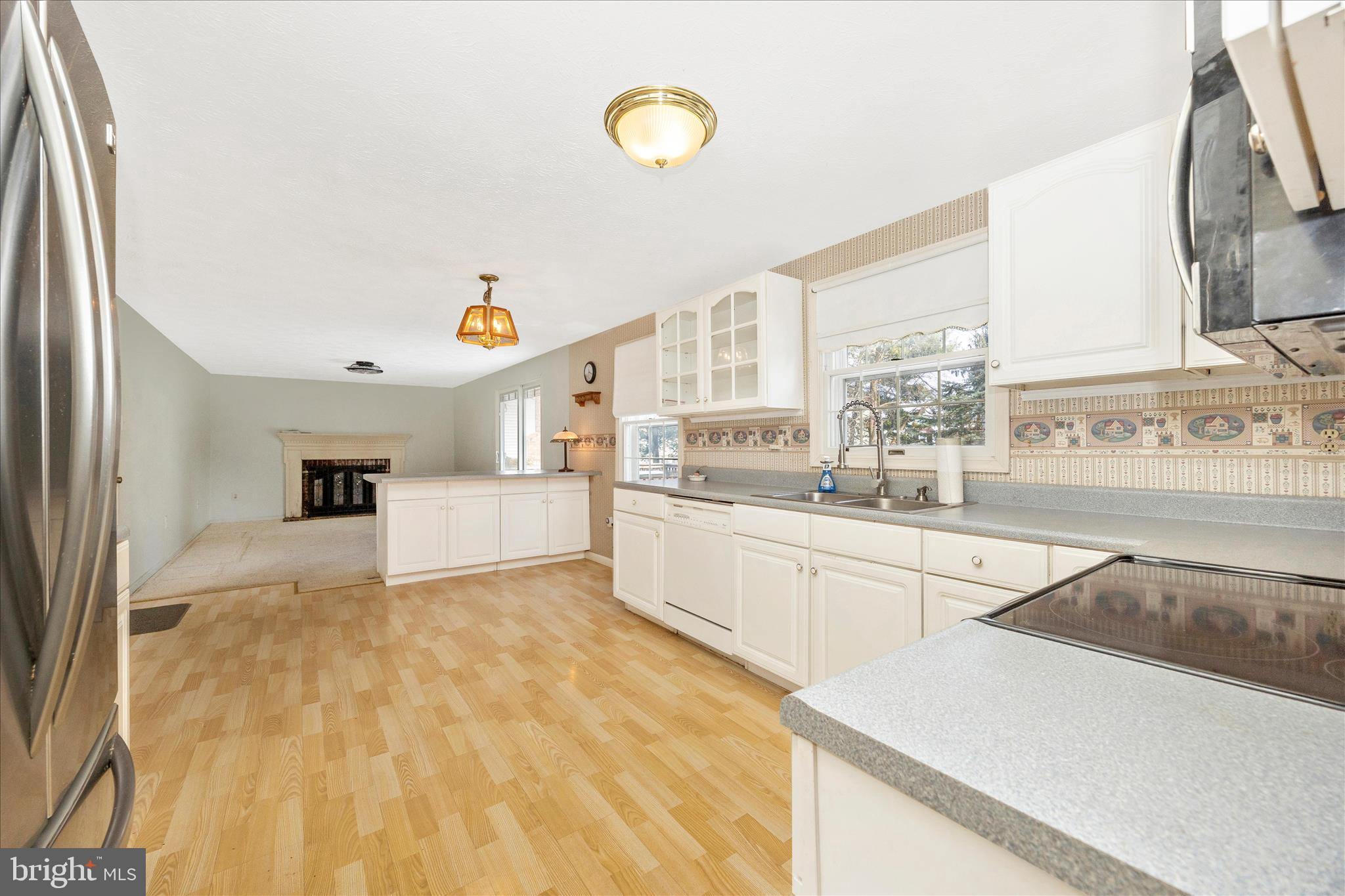 HILLCREST ORCHARDS - Residential