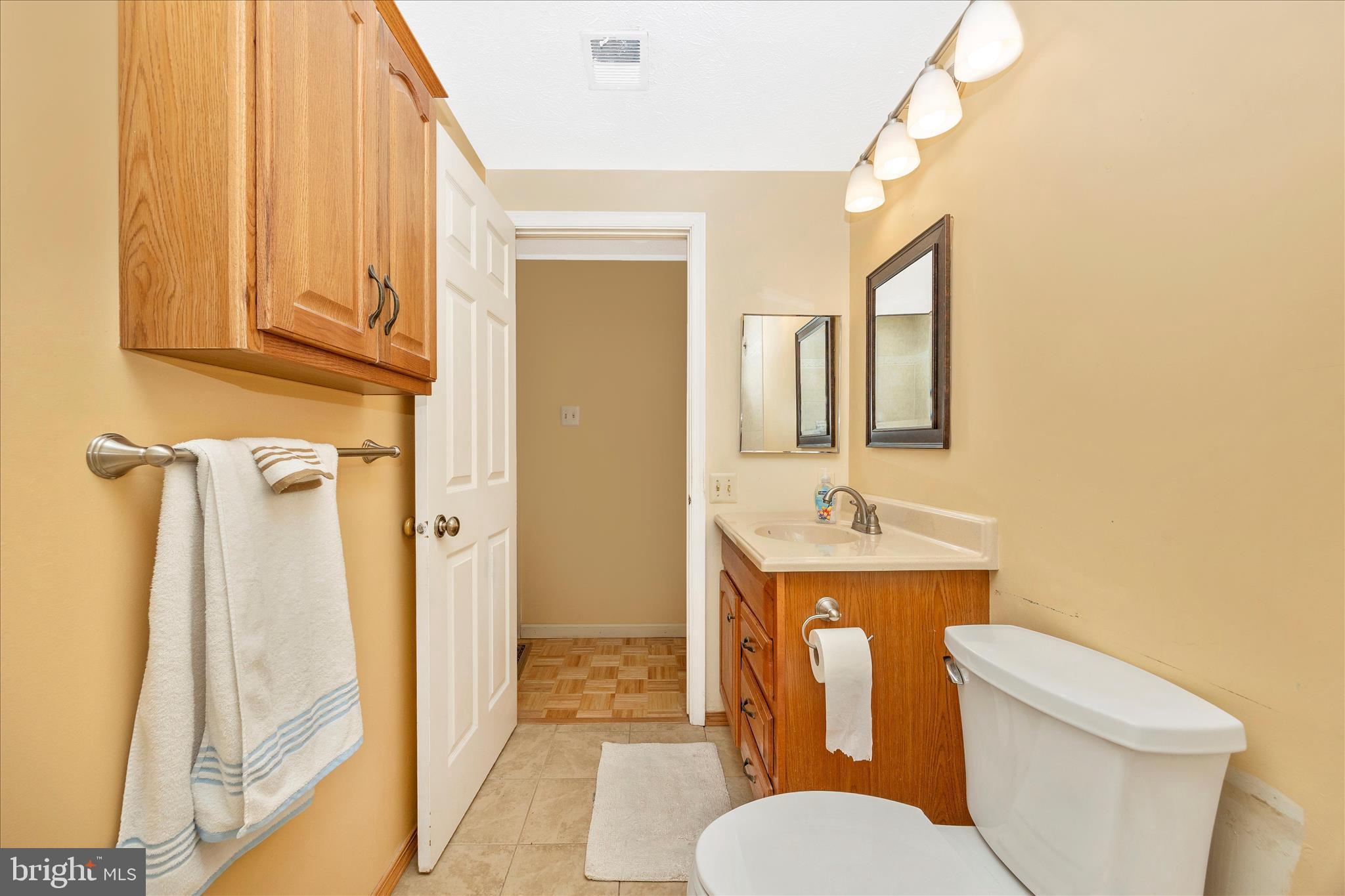 HILLCREST ORCHARDS - Residential