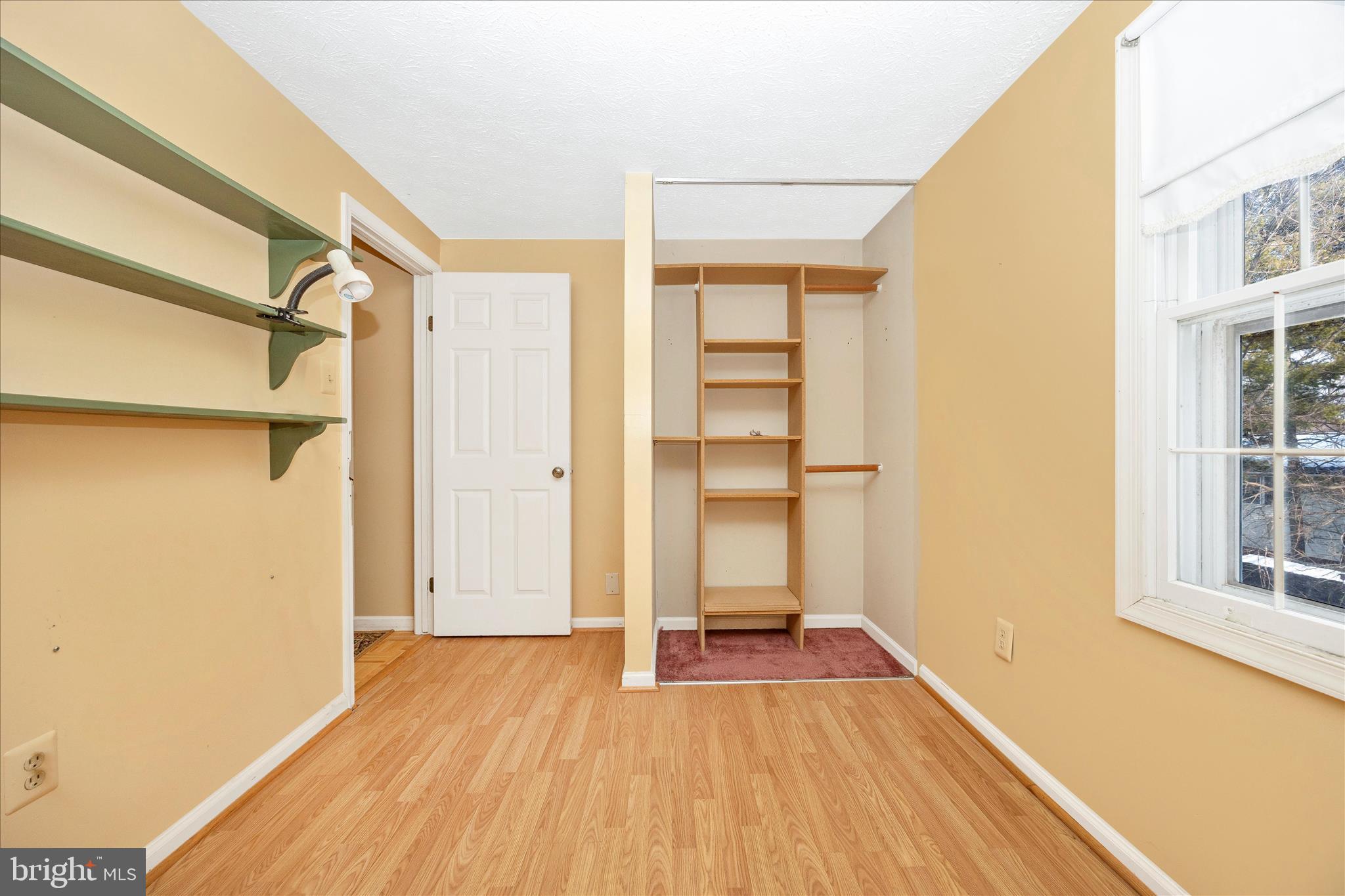 HILLCREST ORCHARDS - Residential