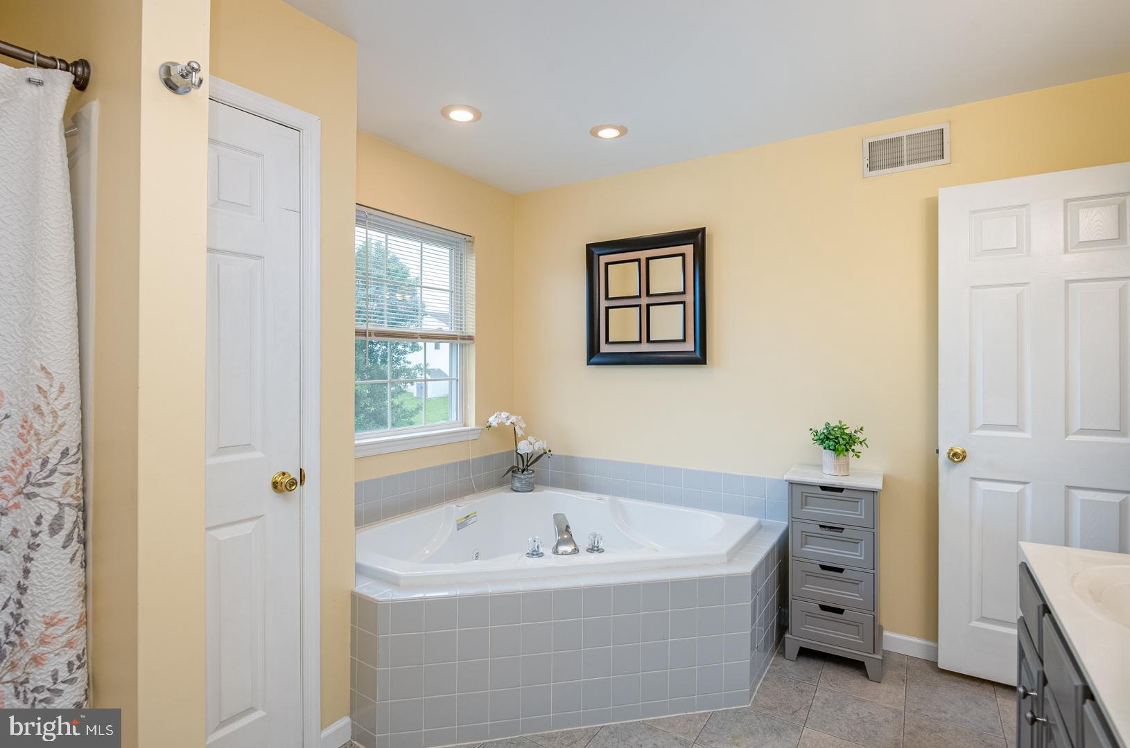WESTRIDGE - Residential