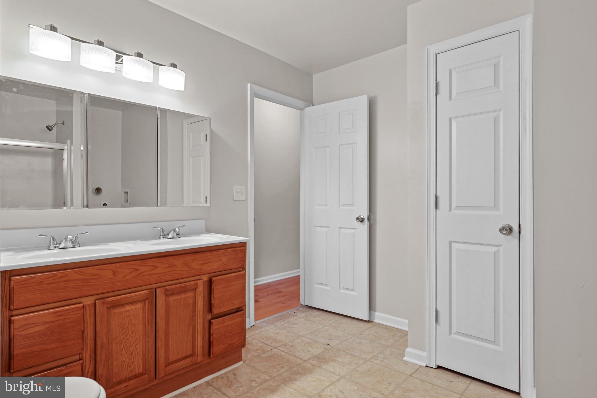 FOREST HILL - Residential