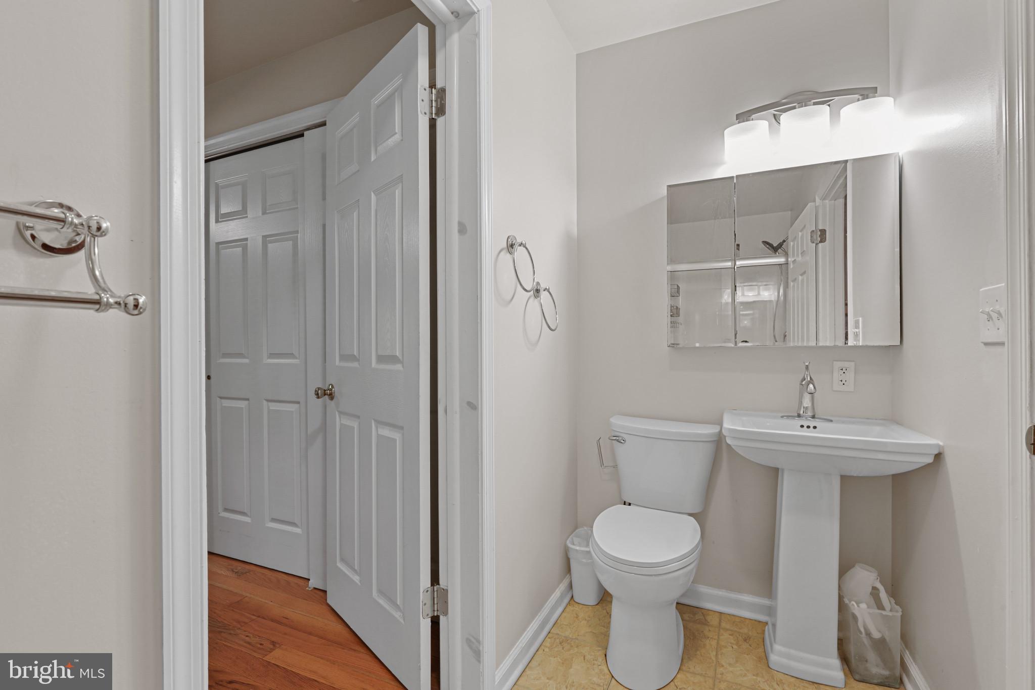 FOREST HILL - Residential