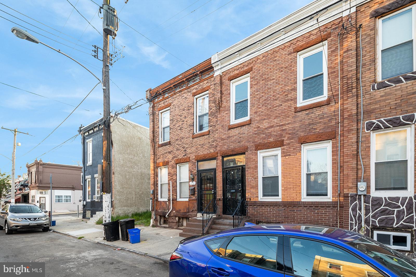 STRAWBERRY MANSION - Residential