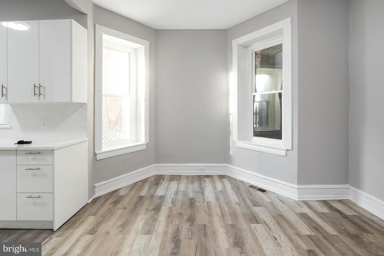 STRAWBERRY MANSION - Residential