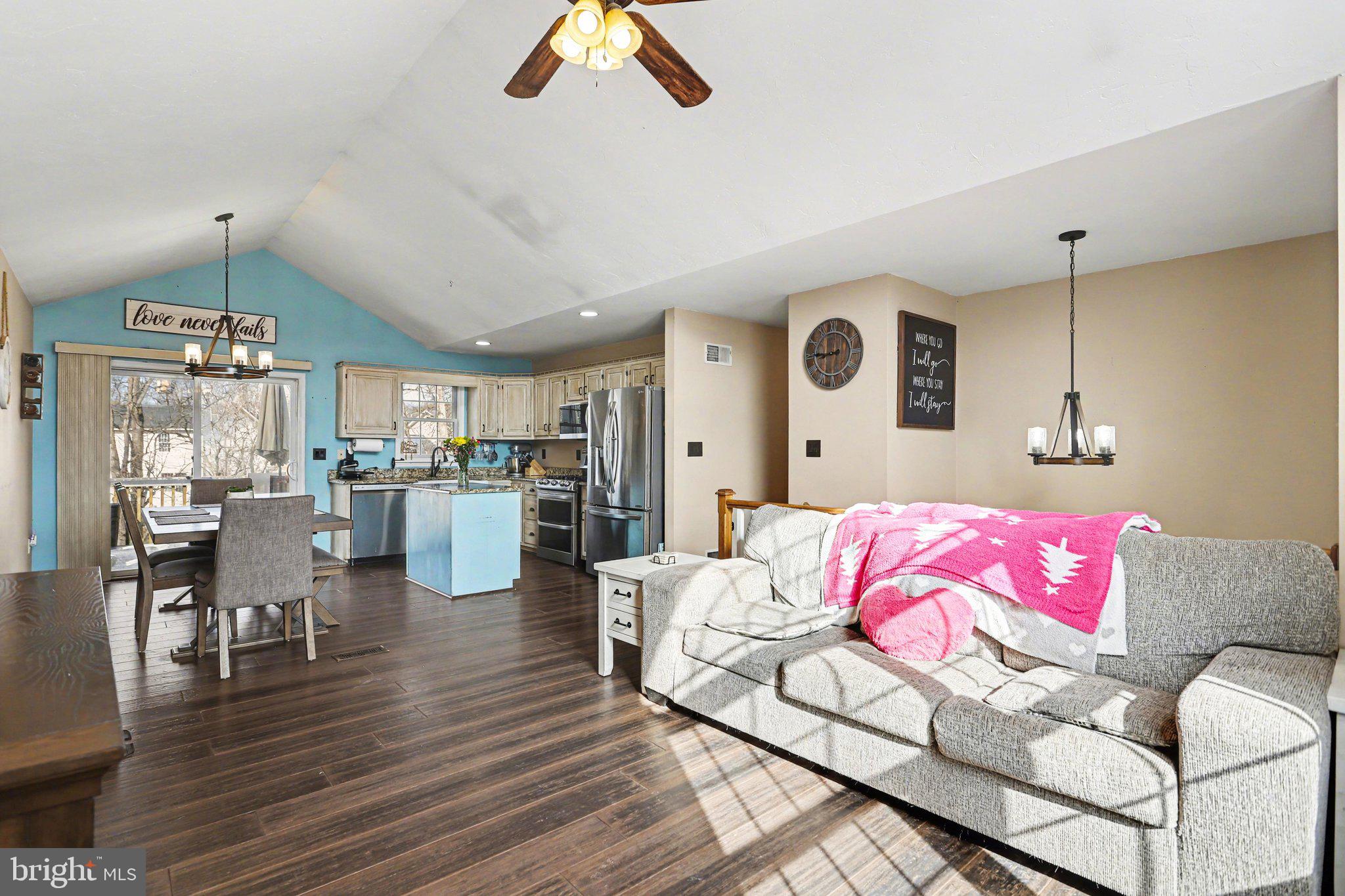 HERITAGE HILLS - Residential