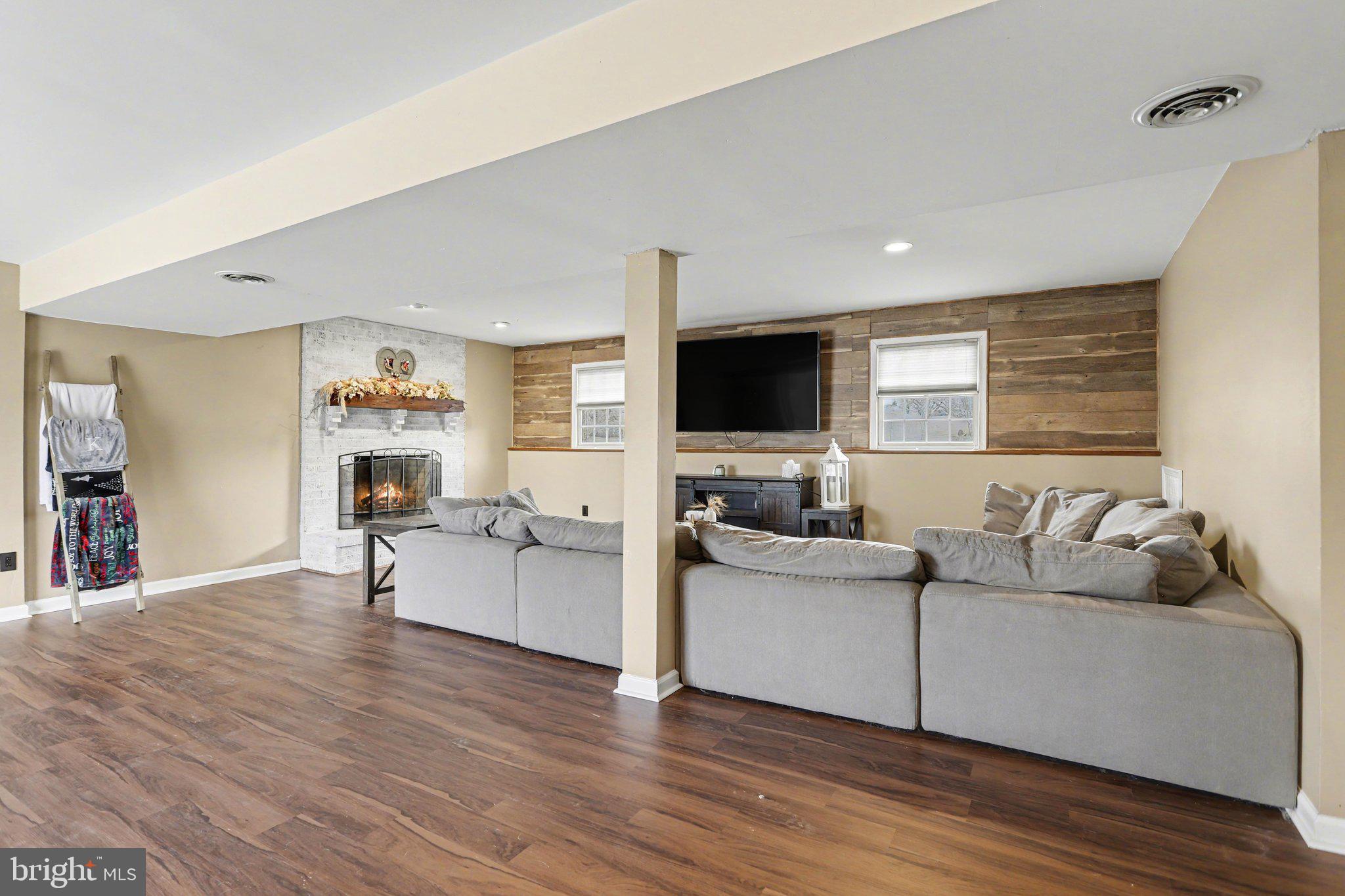 HERITAGE HILLS - Residential