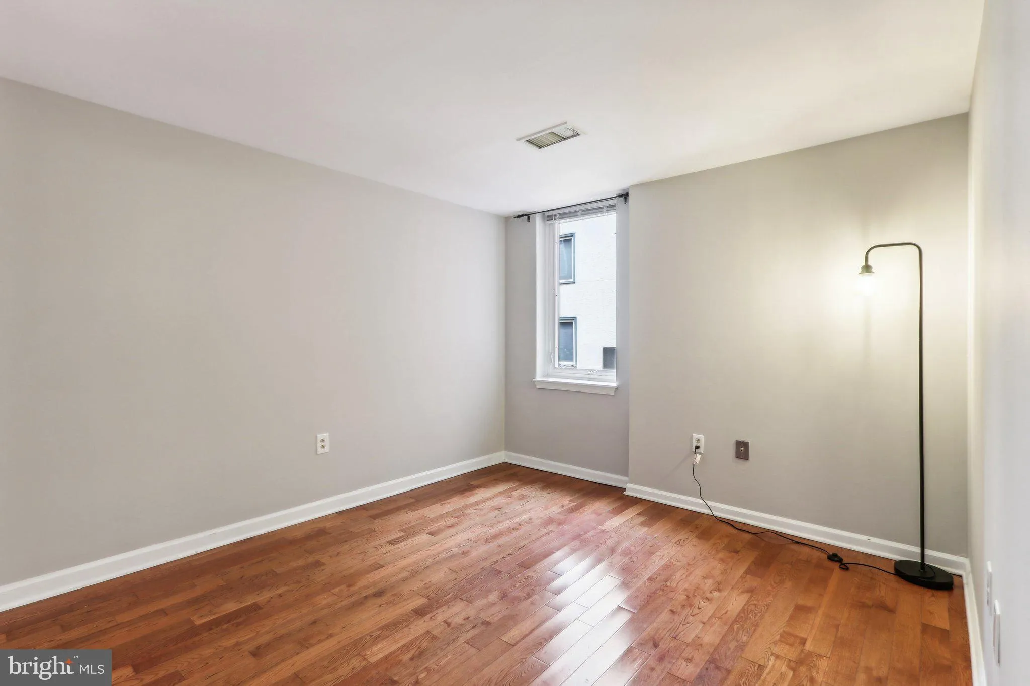 Philadelphia, Pennsylvania 19106, United States, 1 Bedroom Bedrooms, ,1 BathroomBathrooms,Residential,Active,47828