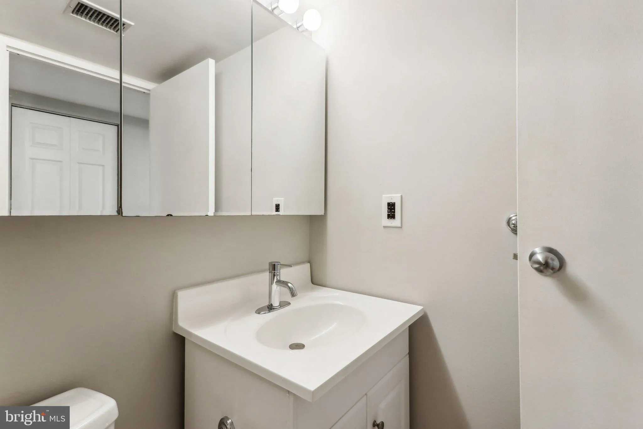 Philadelphia, Pennsylvania 19106, United States, 1 Bedroom Bedrooms, ,1 BathroomBathrooms,Residential,Active,47828