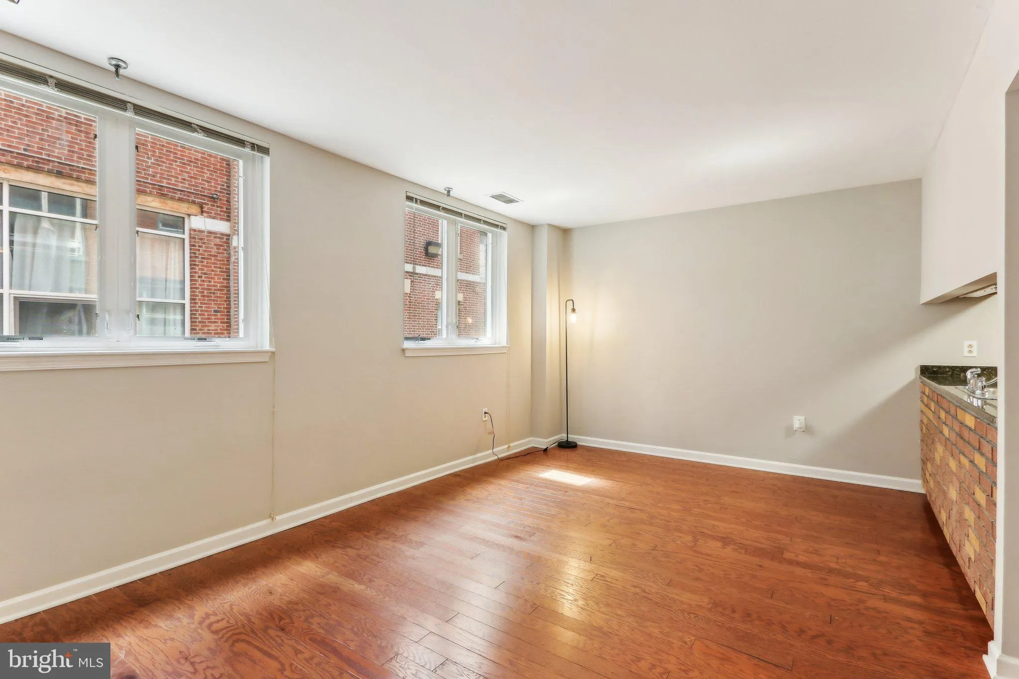 Philadelphia, Pennsylvania 19106, United States, 1 Bedroom Bedrooms, ,1 BathroomBathrooms,Residential,Active,47828