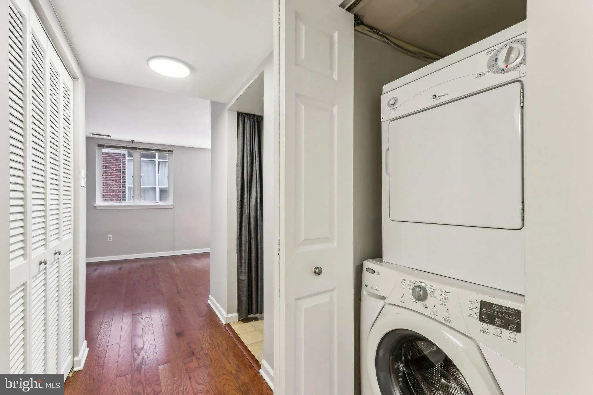 Philadelphia, Pennsylvania 19106, United States, 1 Bedroom Bedrooms, ,1 BathroomBathrooms,Residential,Active,47828