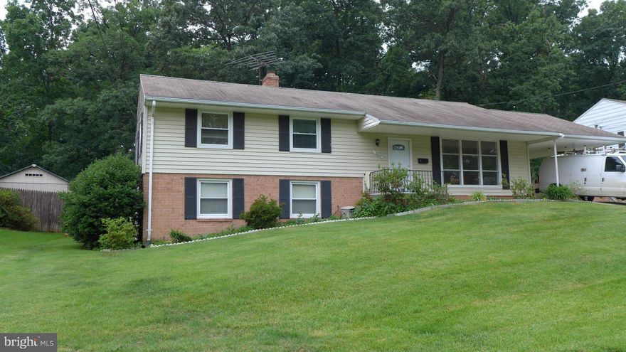 Renovated single family house with 3 bedrooms and 3 full Bath. New Kitchen has many beautiful cabinets, Stainless Appliances, Granite Counter, Recessed lights,  and Tile floor. Three full bathrooms and Master bedroom has full bath. Fresh painting, refinished wood floor in all of bedrooms. Big fenced backyard with privacy. Newer windows and new doors. Nice community and easy to commute