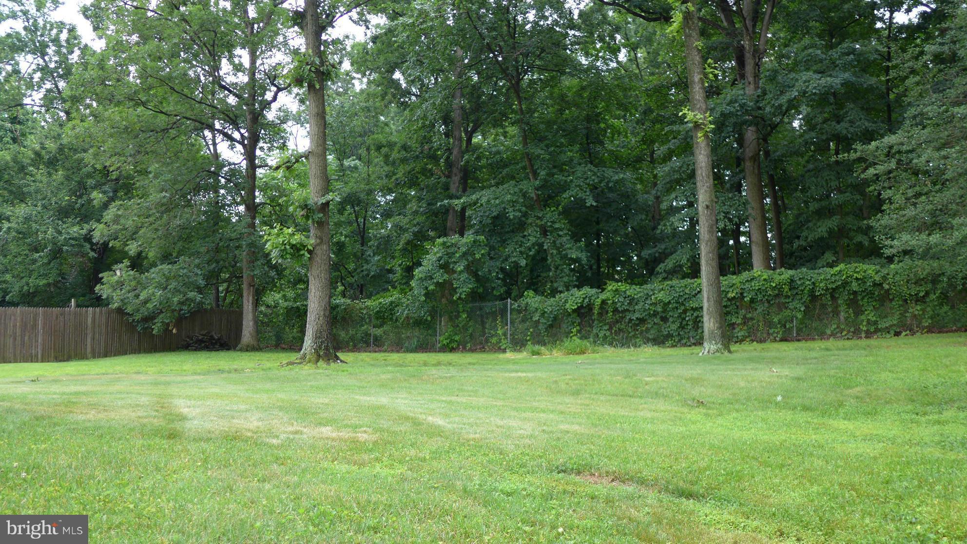 CALVERTON - Residential