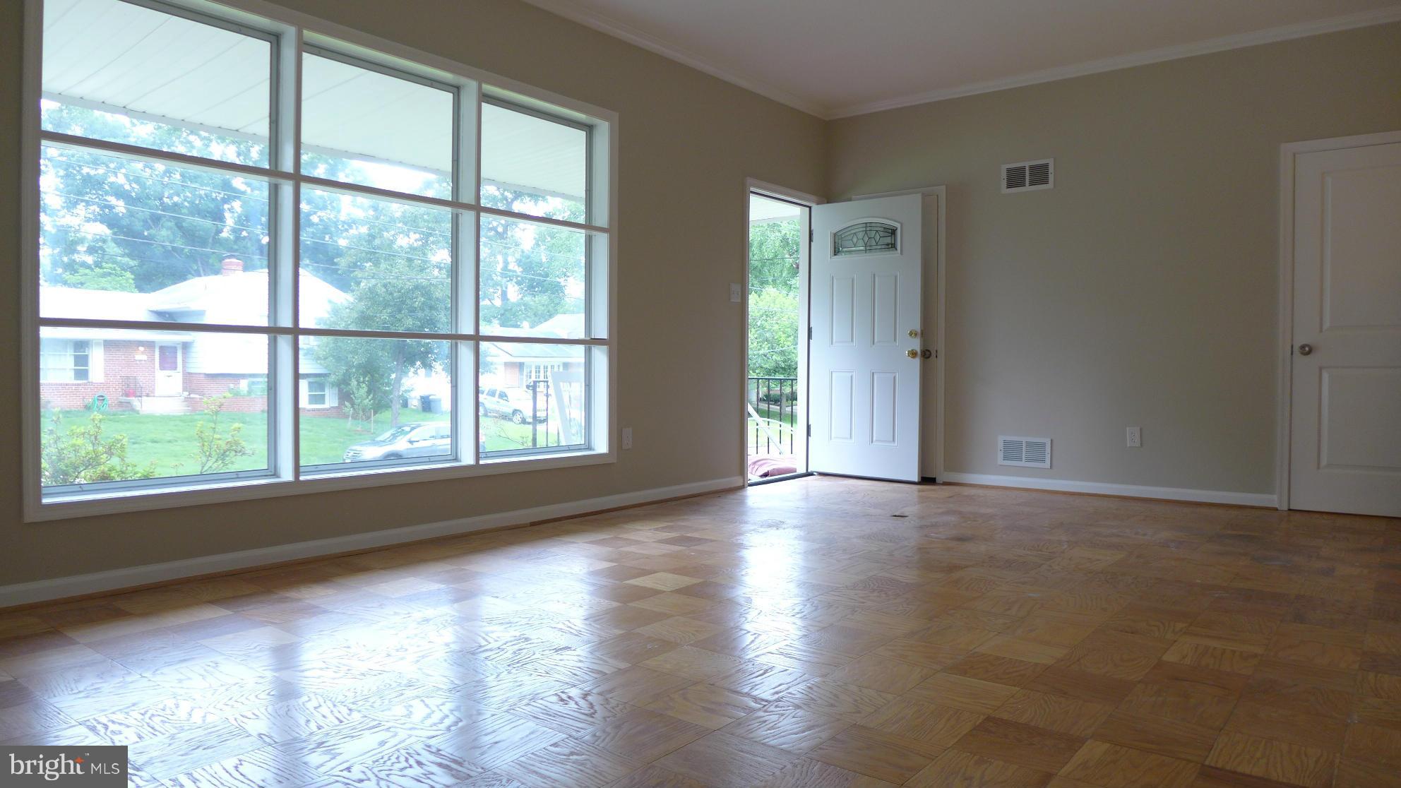 CALVERTON - Residential