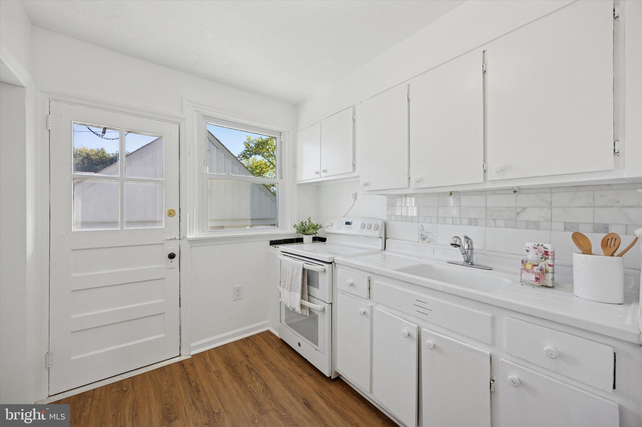 DREXEL PARK GARDEN - Residential