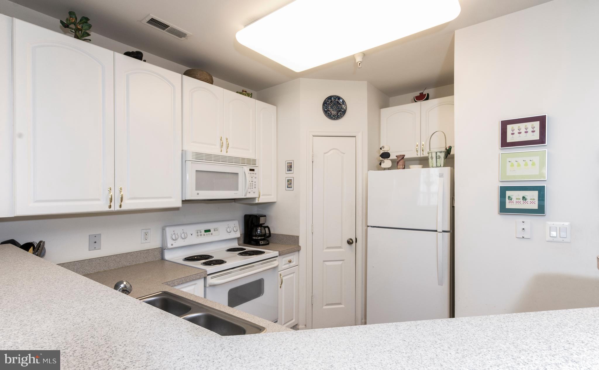 HIGH VIEW AT HUNT VALLEY - Residential