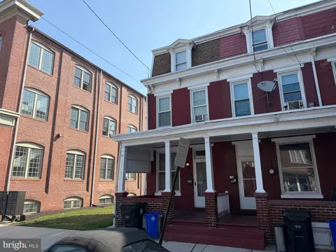 MLS: PADA2061970