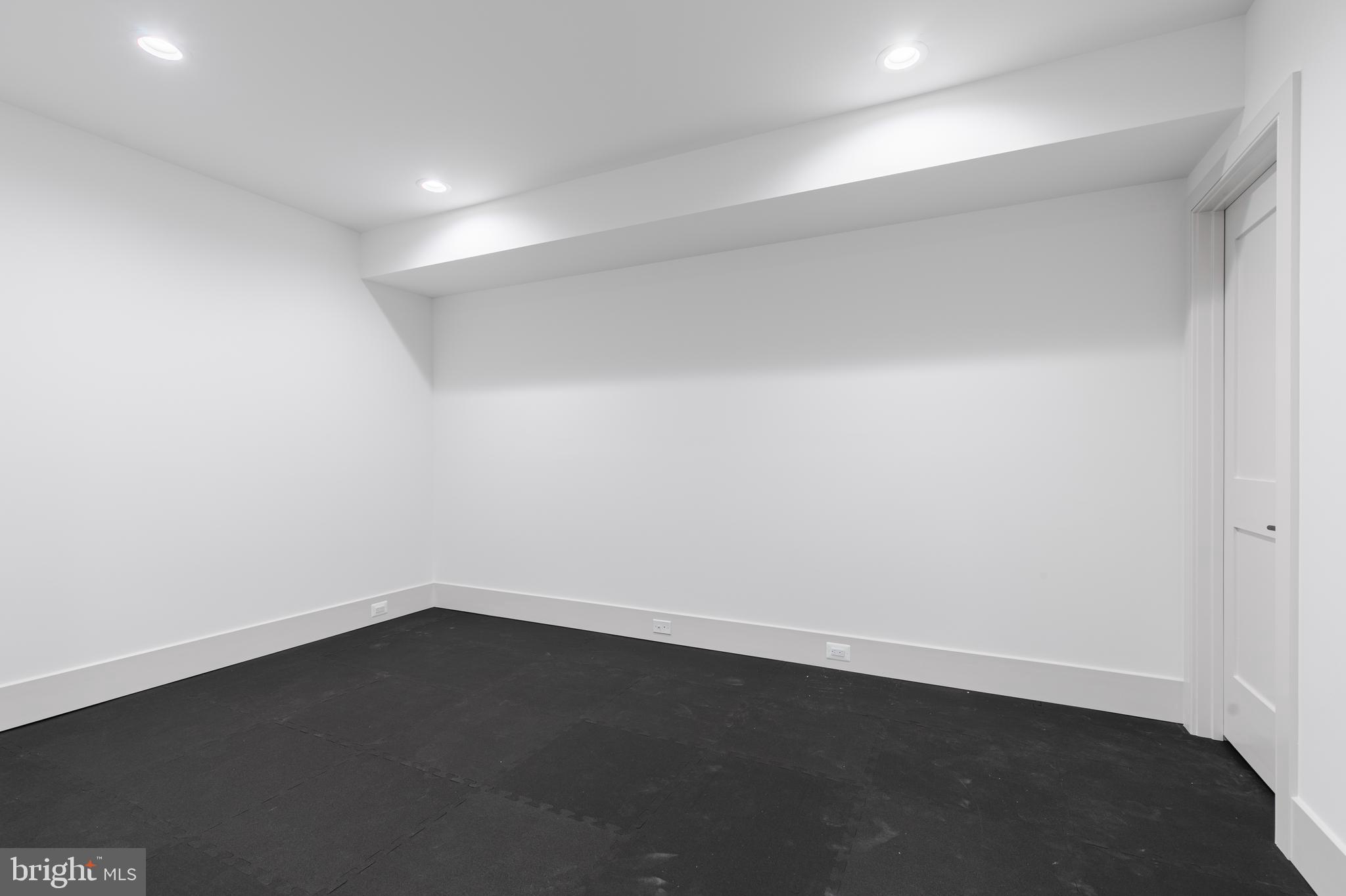 WAYCROFT - WOODLAWN - Residential