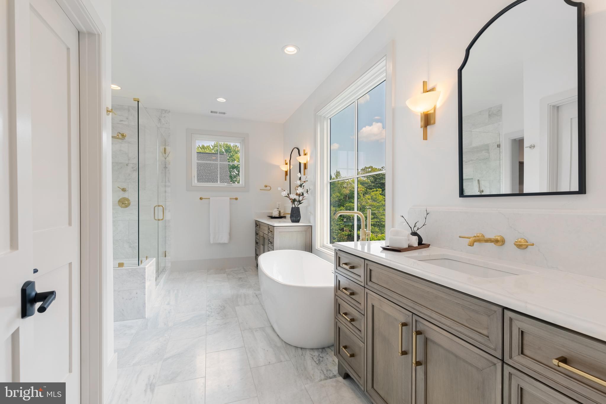 WAYCROFT - WOODLAWN - Residential