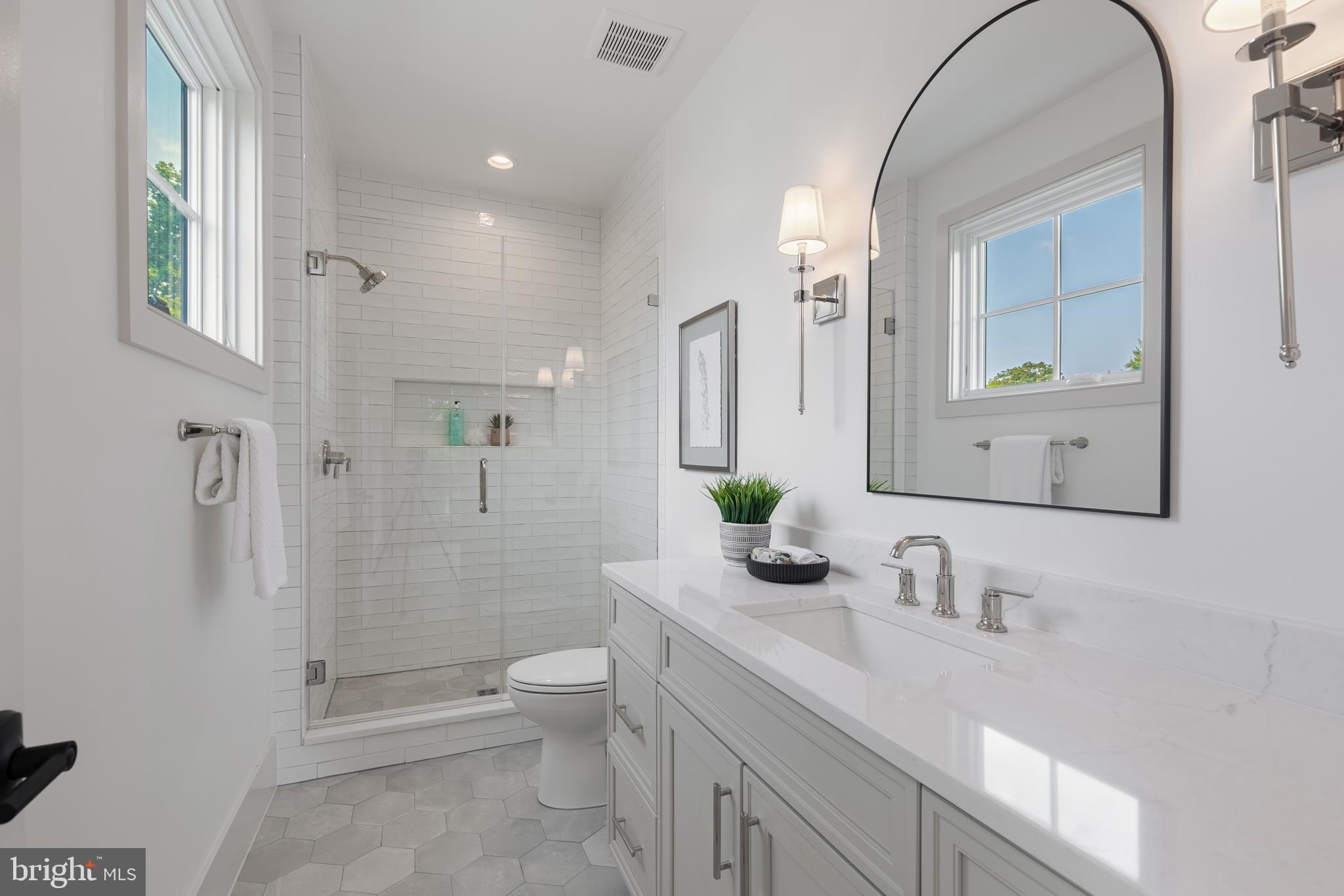 WAYCROFT - WOODLAWN - Residential