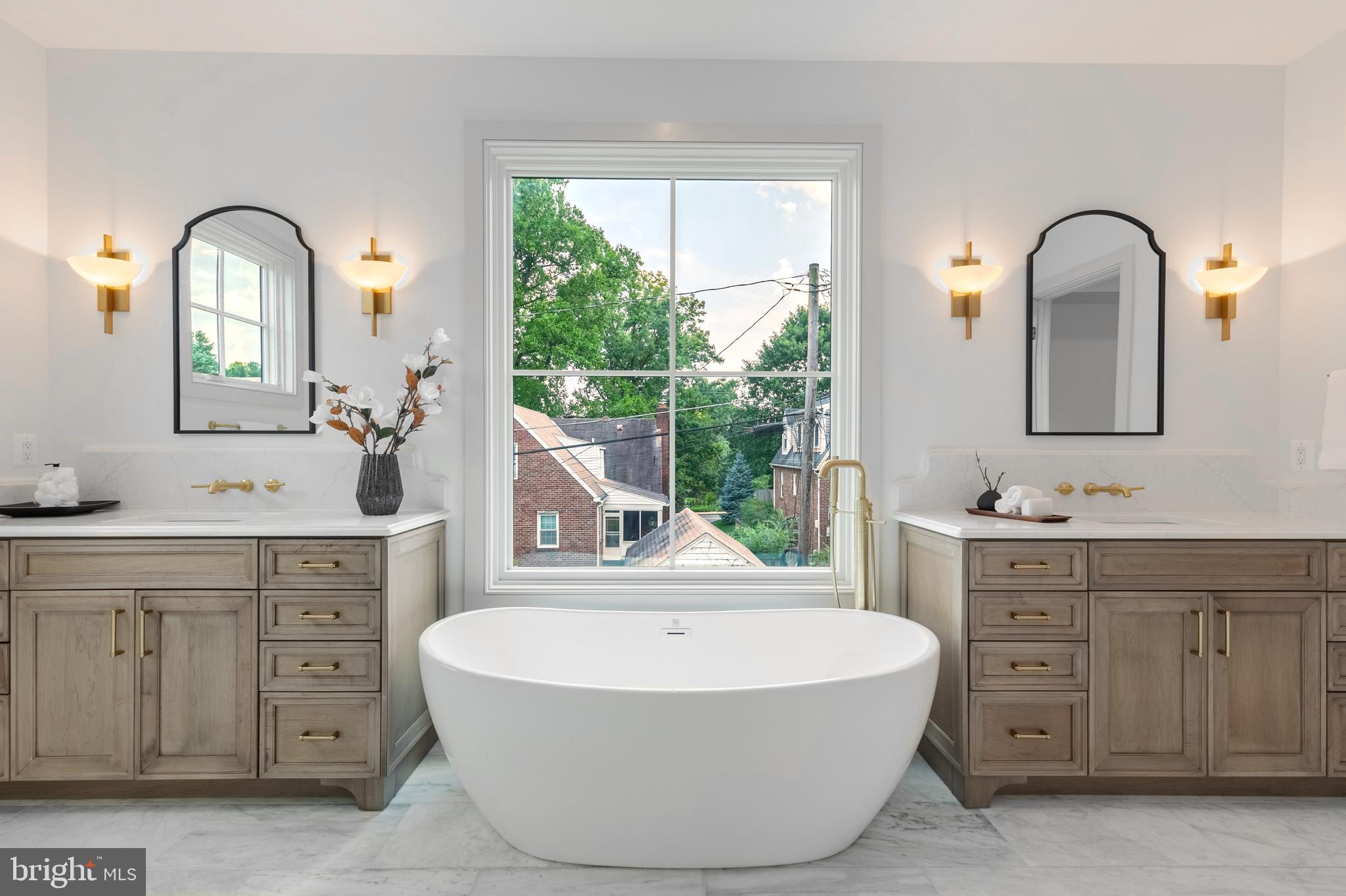 WAYCROFT - WOODLAWN - Residential