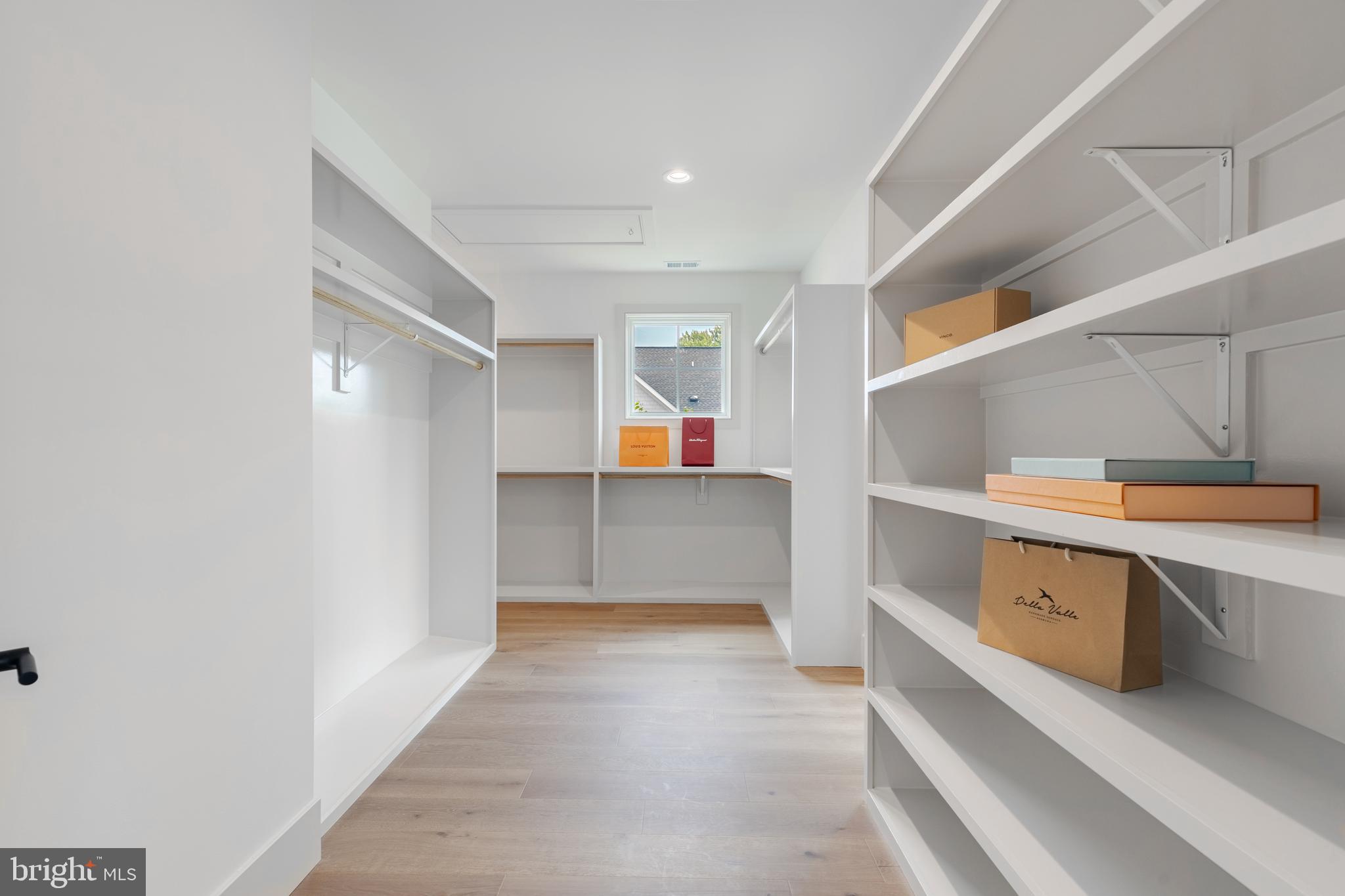 WAYCROFT - WOODLAWN - Residential