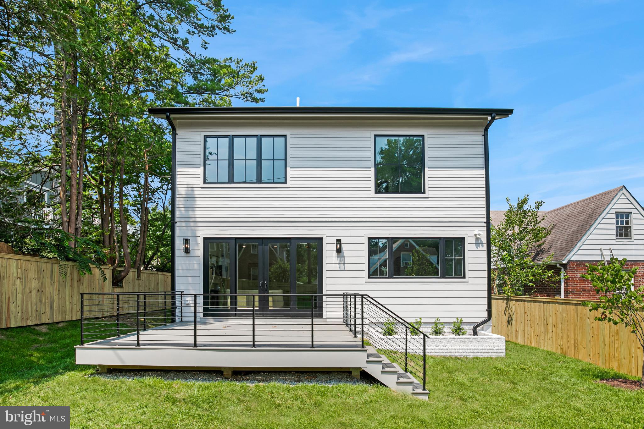 WAYCROFT - WOODLAWN - Residential