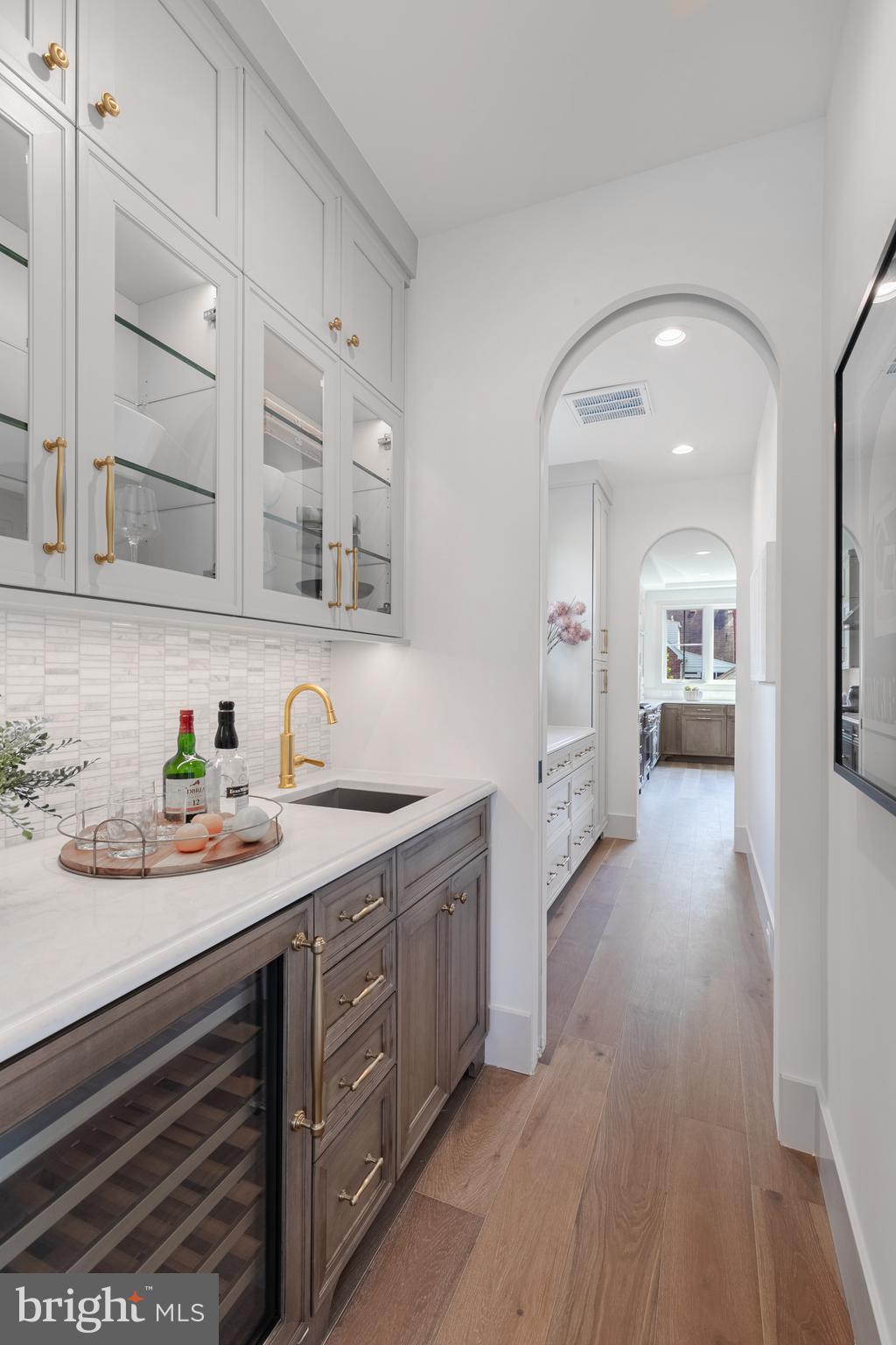 WAYCROFT - WOODLAWN - Residential