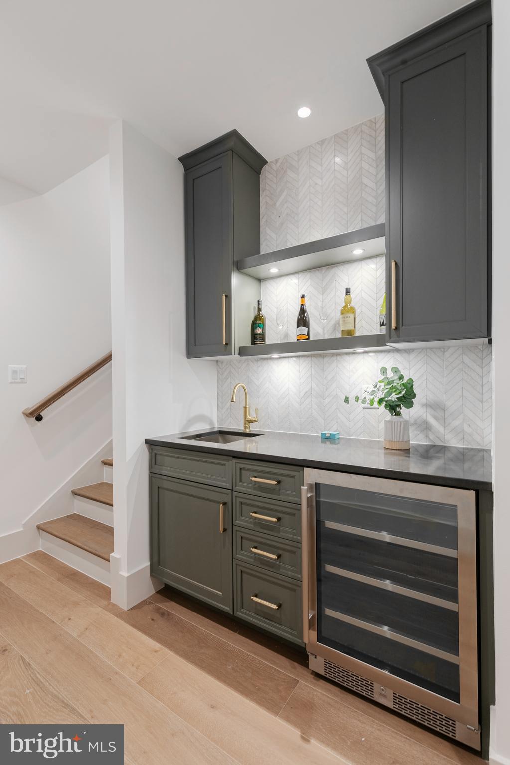 WAYCROFT - WOODLAWN - Residential