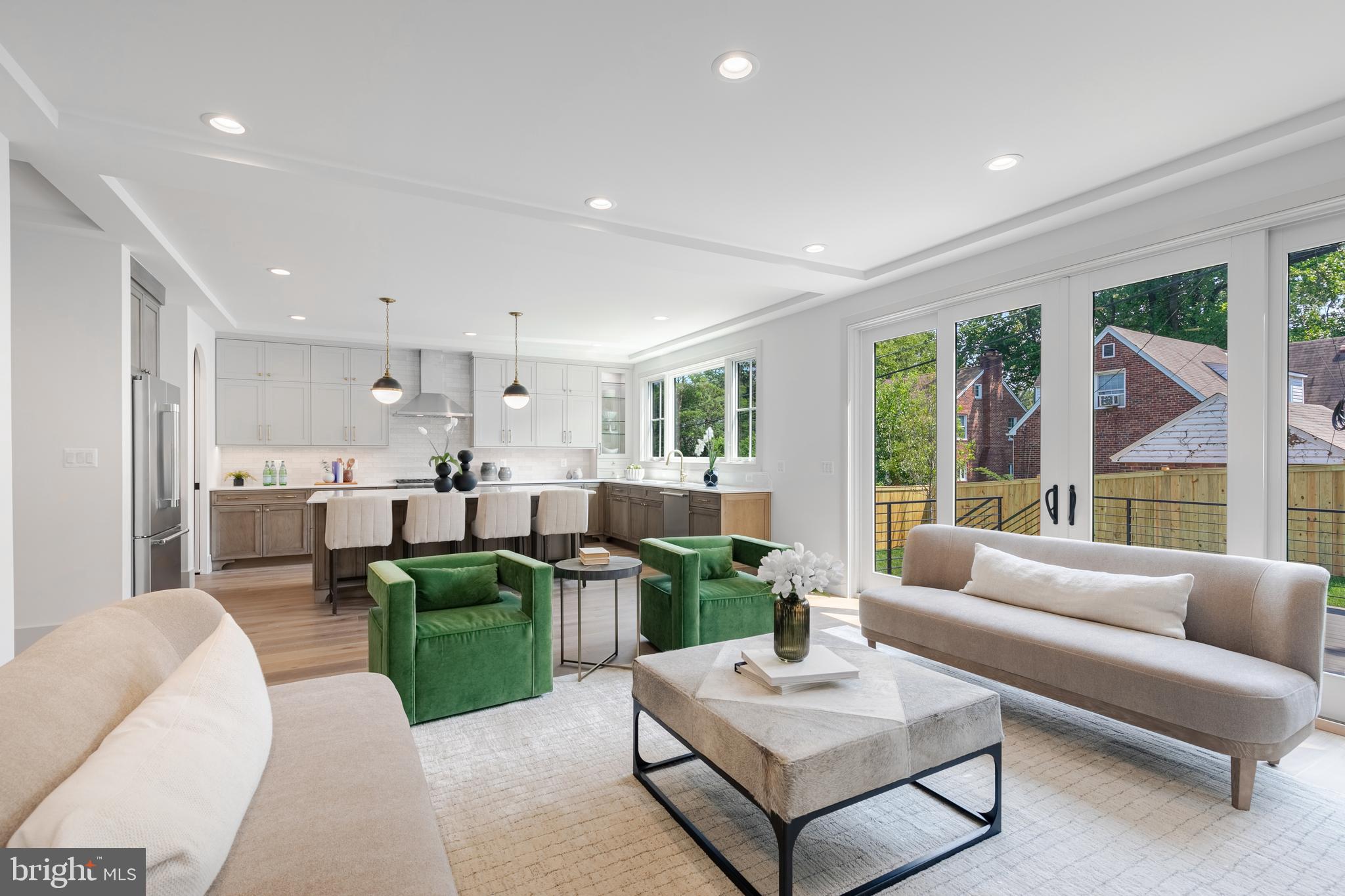 WAYCROFT - WOODLAWN - Residential