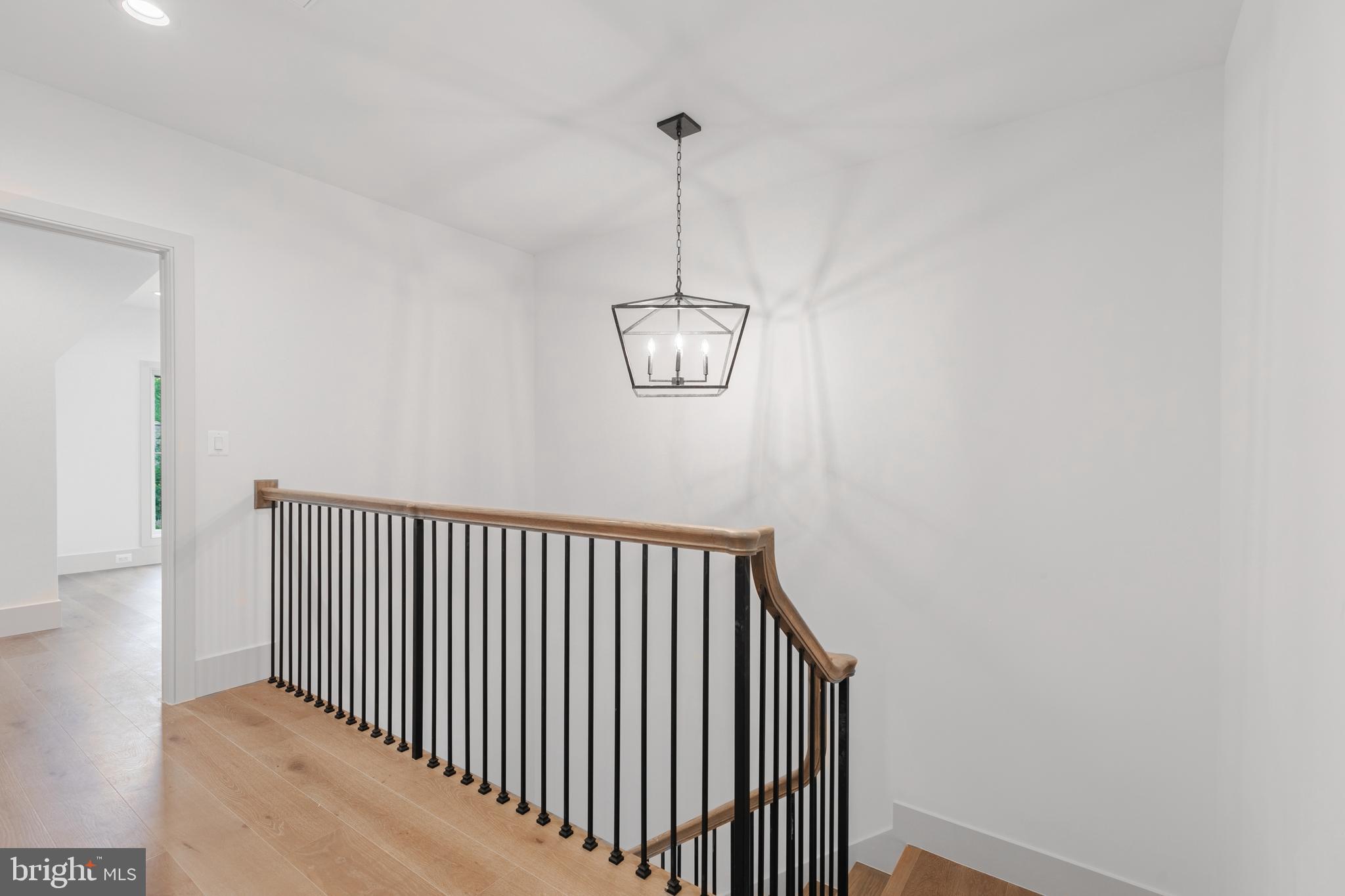 WAYCROFT - WOODLAWN - Residential