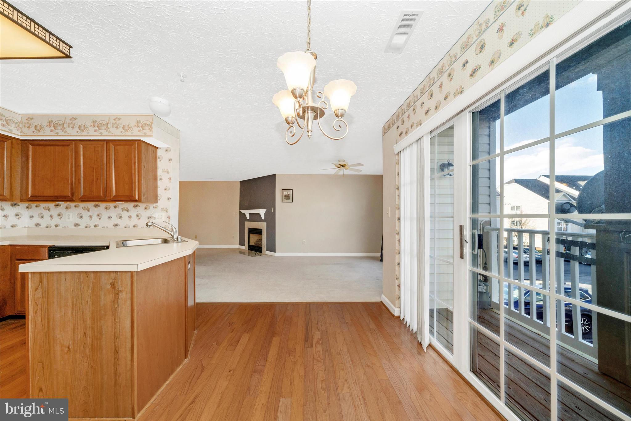 SPRING RIDGE - Residential