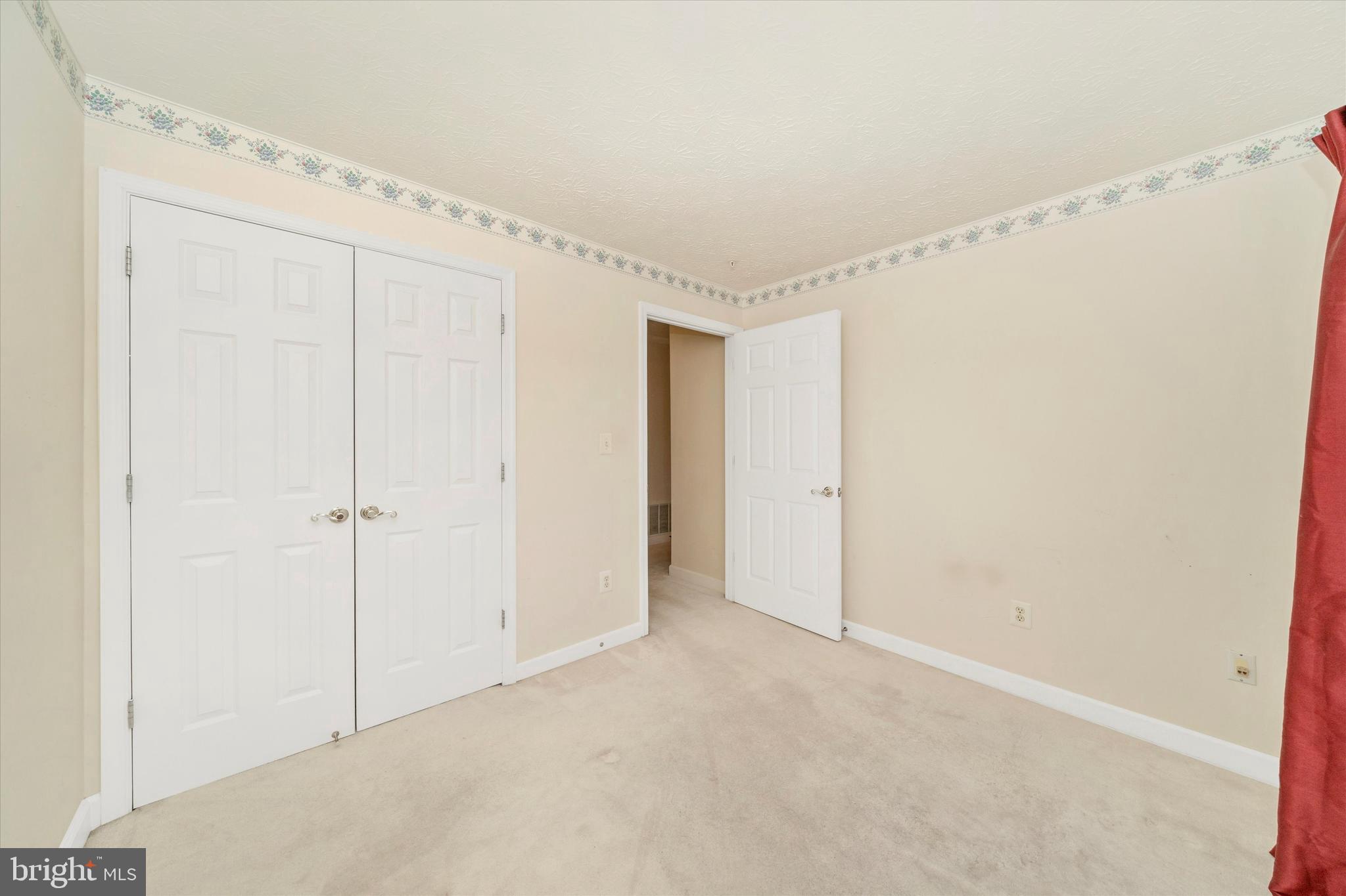 SPRING RIDGE - Residential