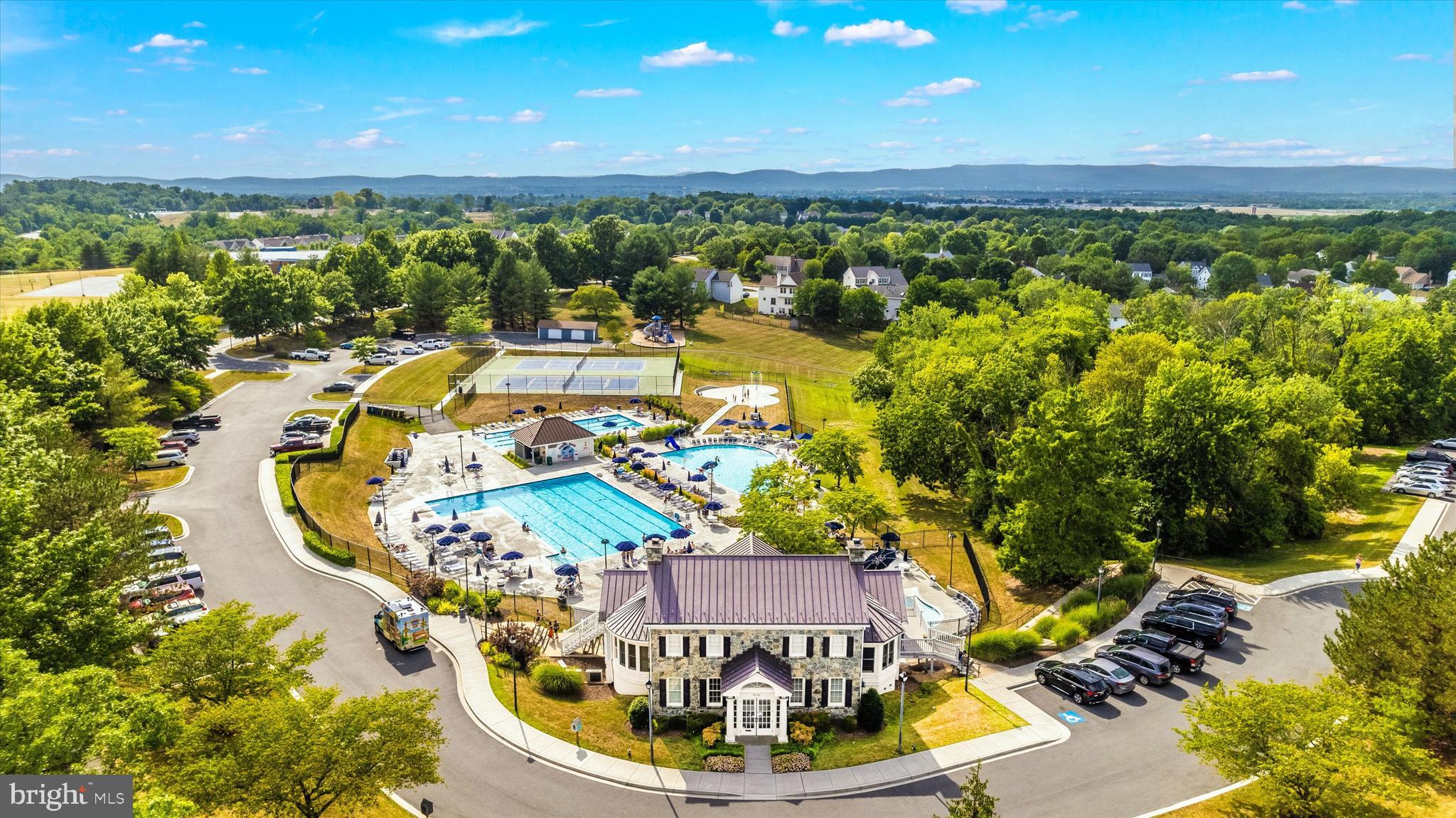 SPRING RIDGE - Residential