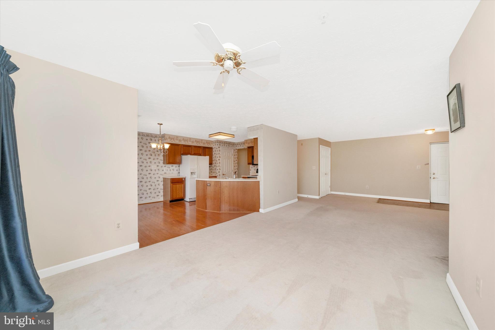 SPRING RIDGE - Residential