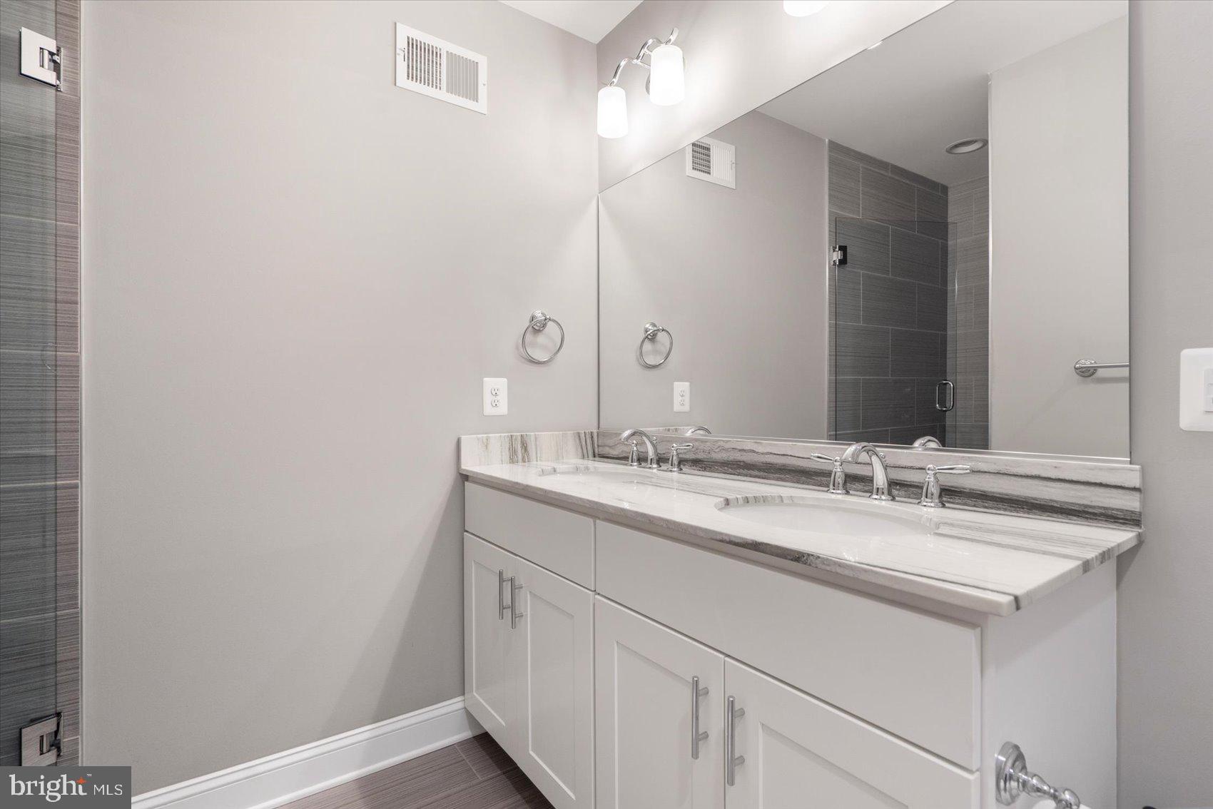 CANTON - Residential Lease