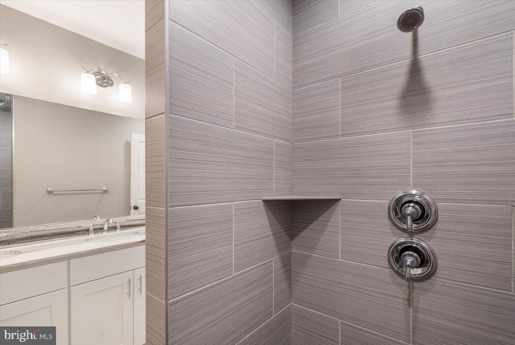 CANTON - Residential Lease