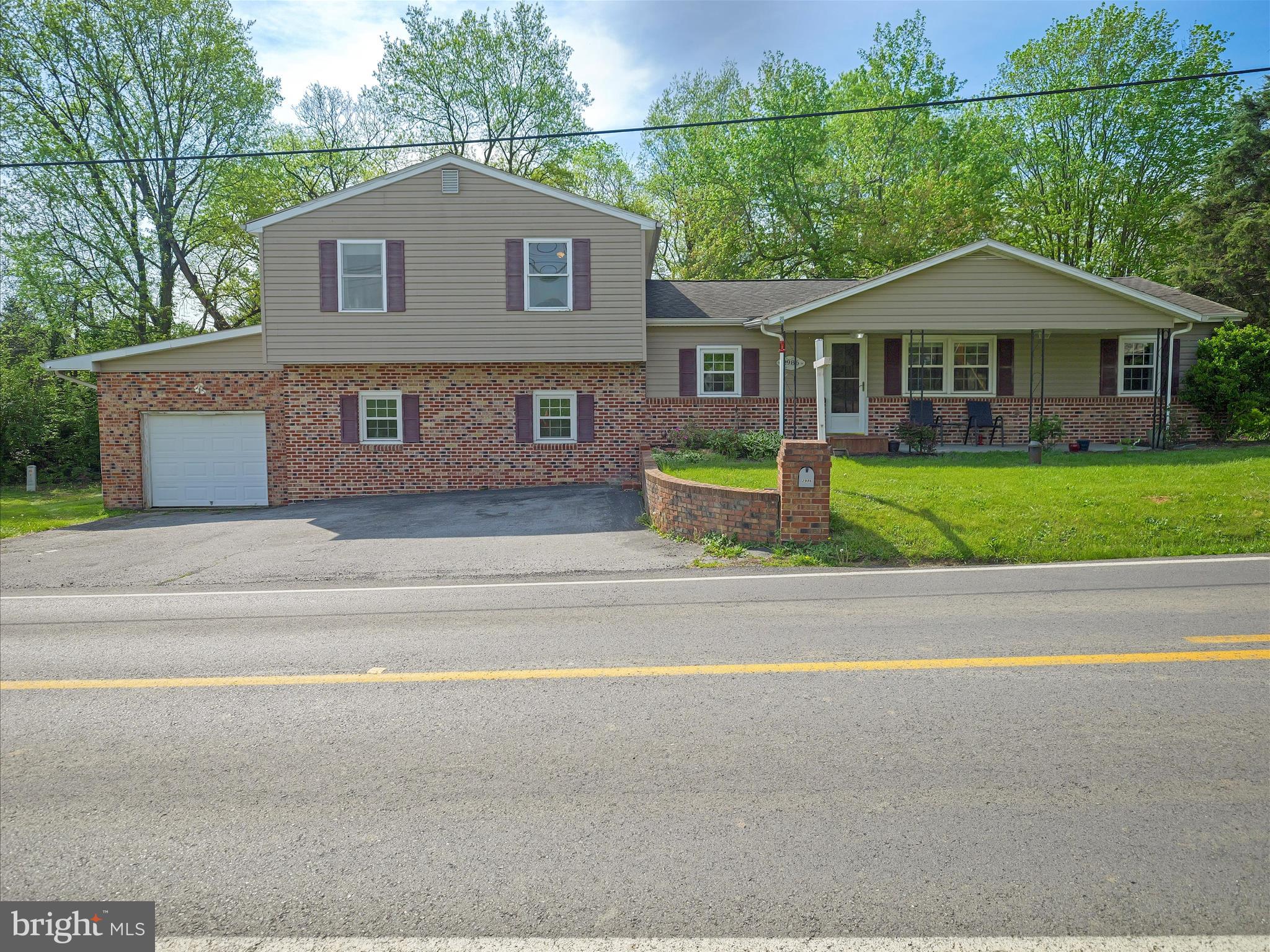 ARDEN DISTRICT - Residential