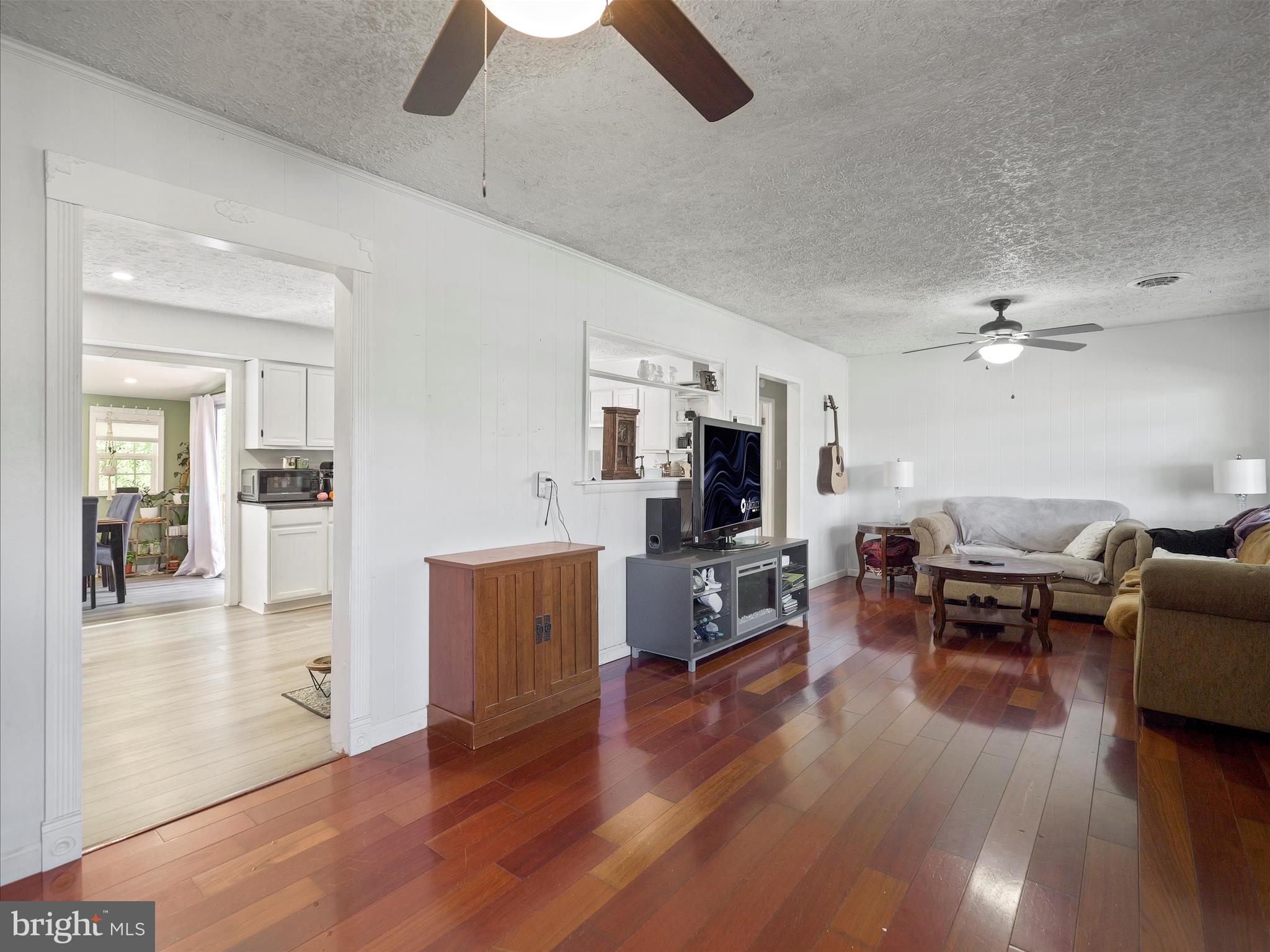 ARDEN DISTRICT - Residential