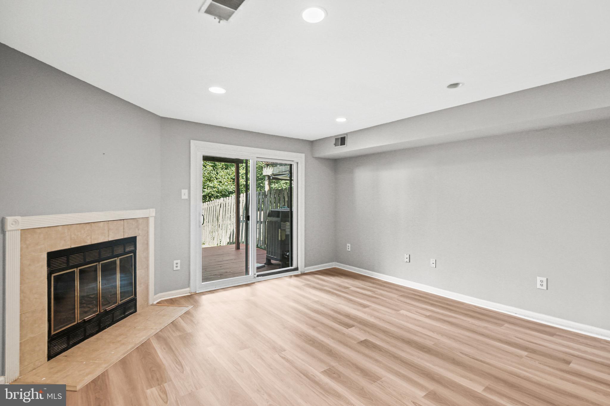 ASPENWOOD - Residential