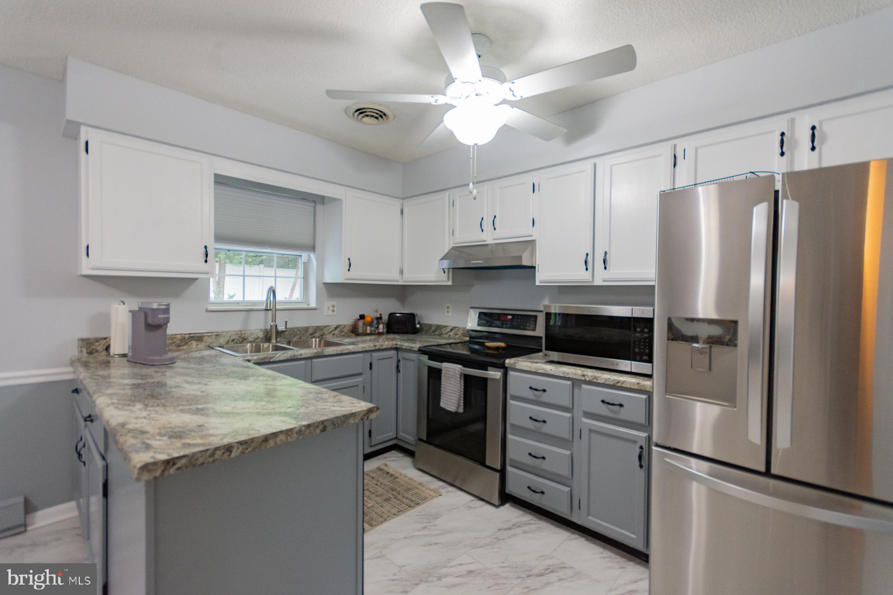 PIKEVIEW ACRES - Residential