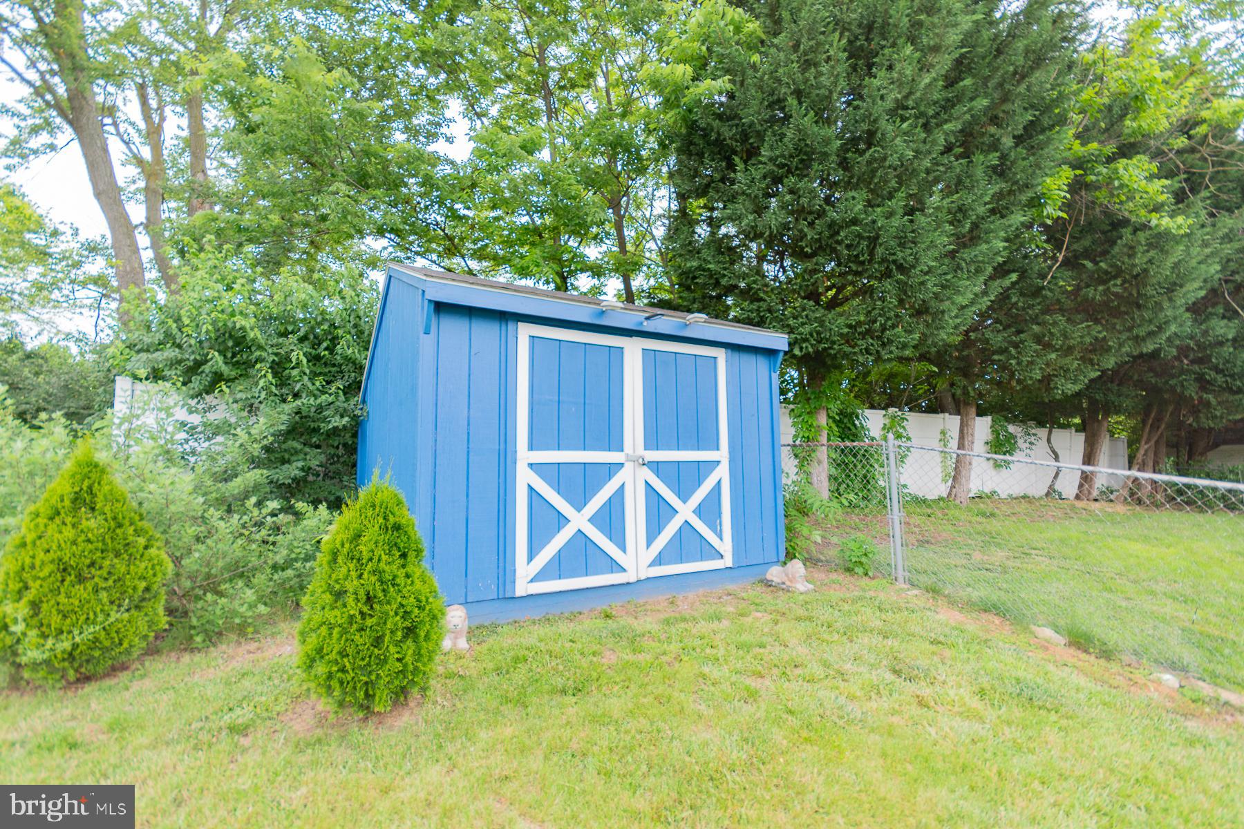 PIKEVIEW ACRES - Residential