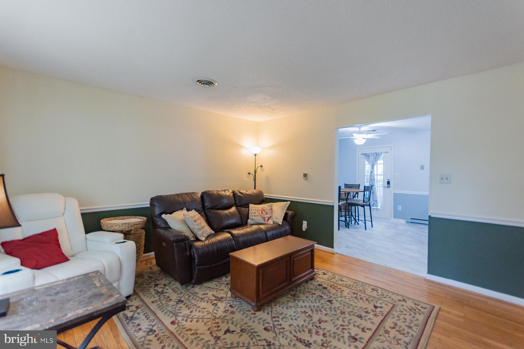 PIKEVIEW ACRES - Residential