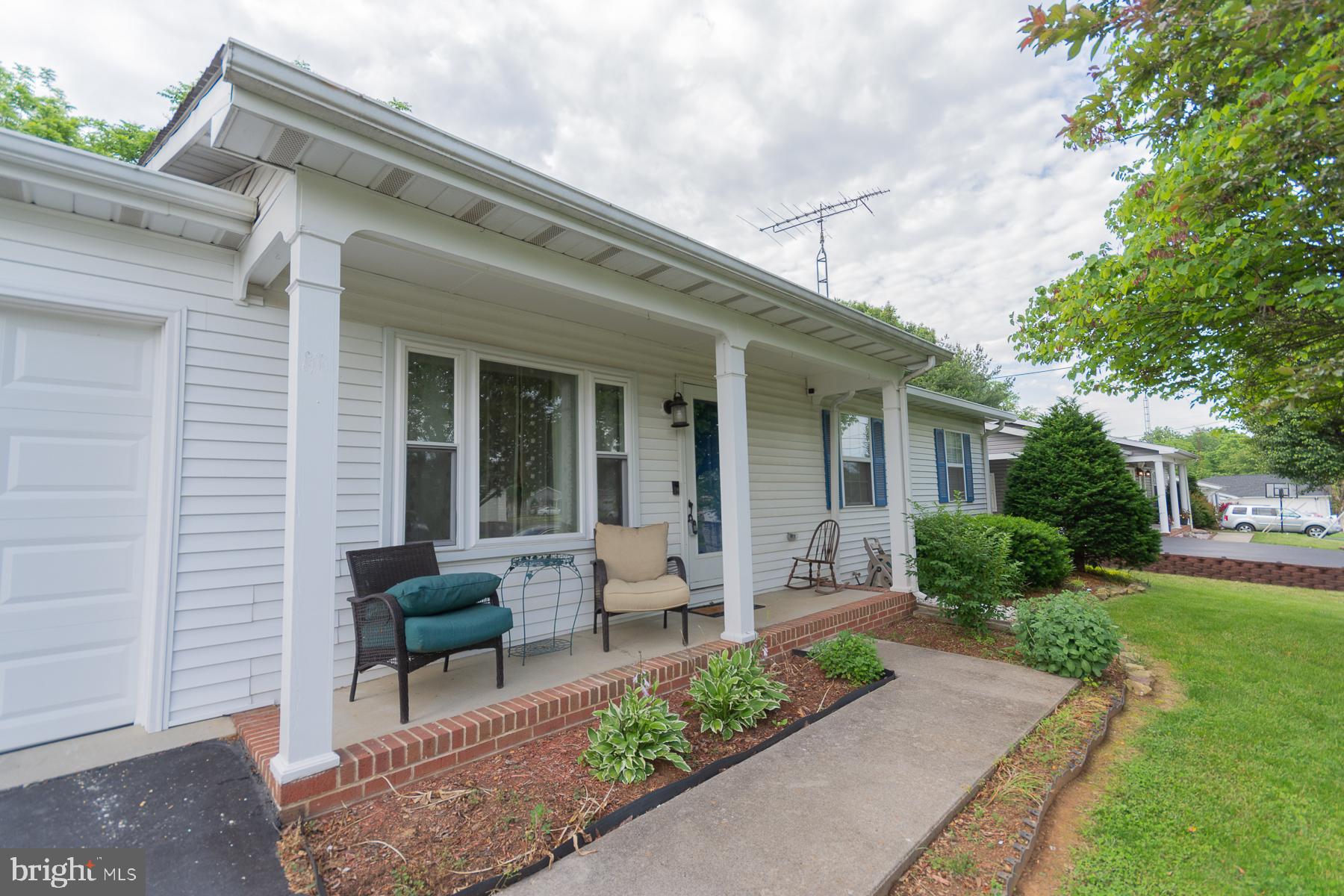 PIKEVIEW ACRES - Residential