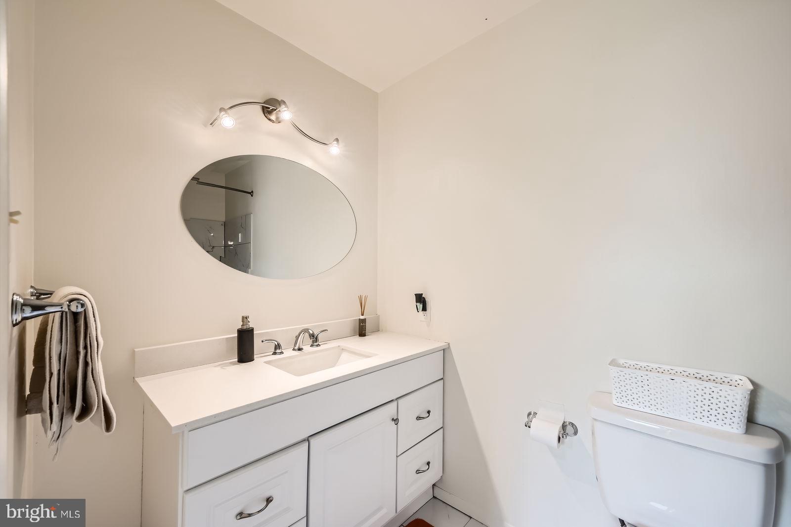 WATERFORD PLACE - Residential Lease