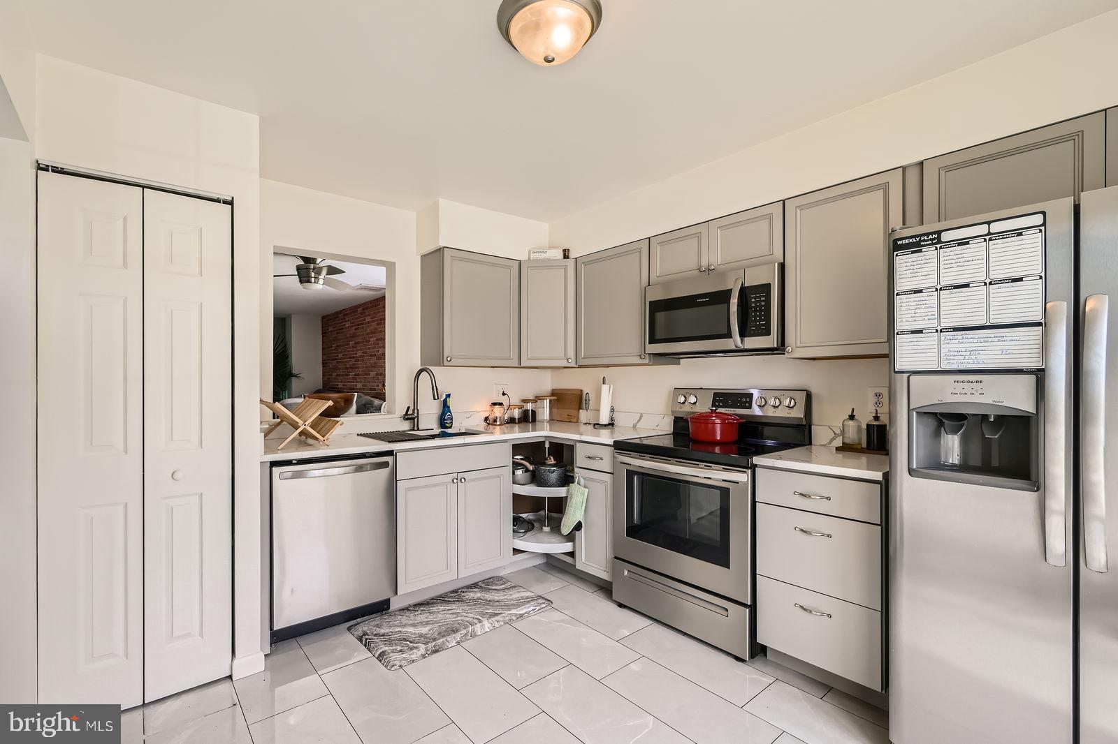 WATERFORD PLACE - Residential Lease